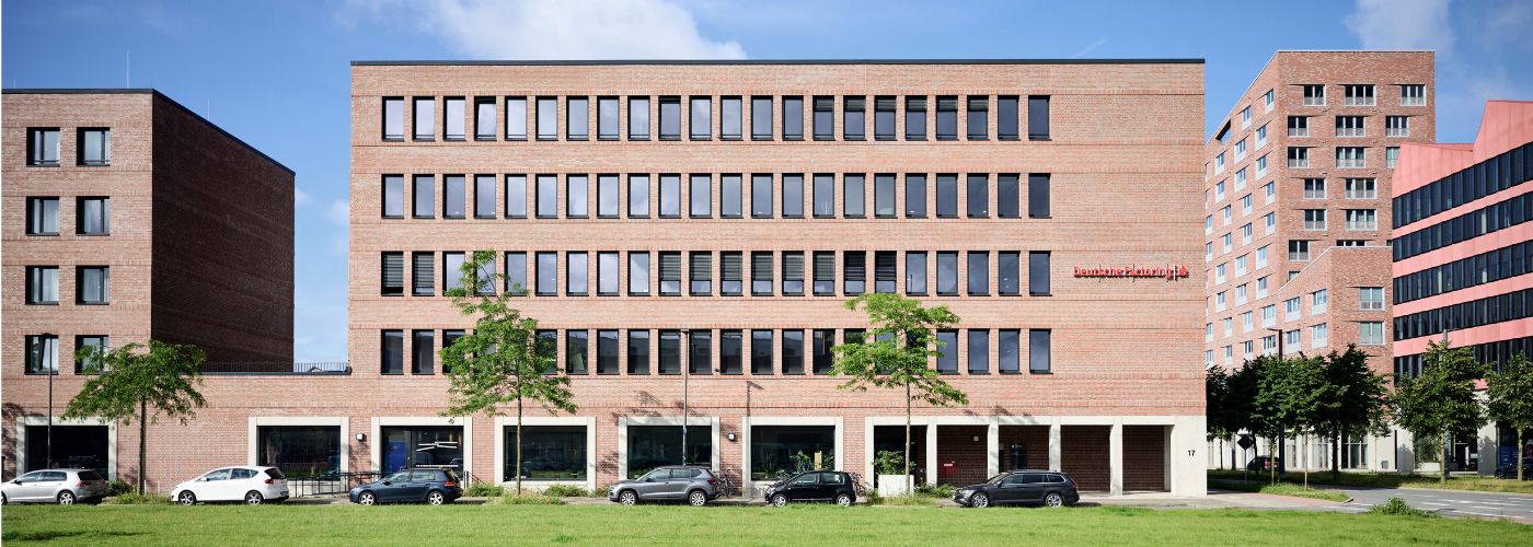 Backsteingeb&auml;ude Hansator 17 in Bremen, Sitz der Deutsche Factoring Bank